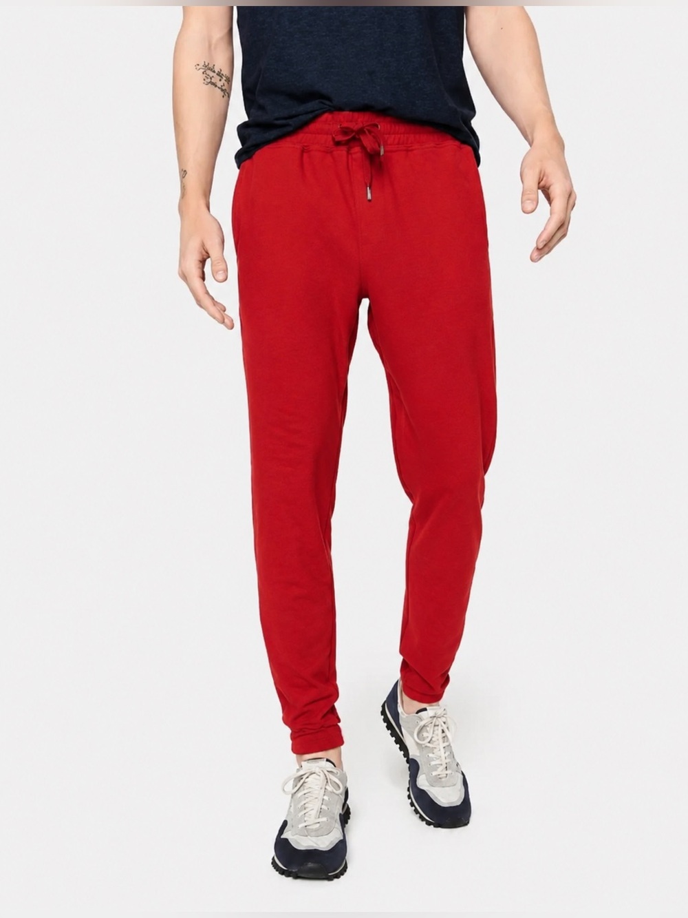 Outdoor Voices Men's All Day Sweatpants in red size small